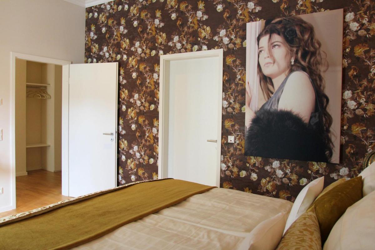 Moselromance - Luxusapartment - Grosse Terrasse - Ruhige Lage Трабен-Трарбах Екстериор снимка