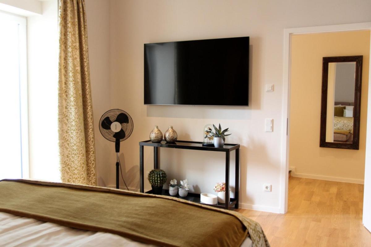 Moselromance - Luxusapartment - Grosse Terrasse - Ruhige Lage Трабен-Трарбах Екстериор снимка